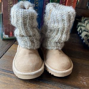 Taupe toddler boots